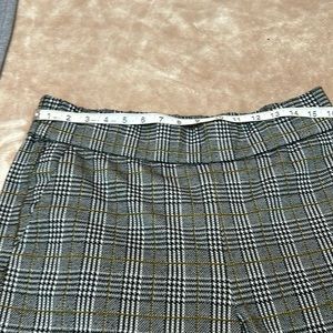 Liverpool pull on crops. Size 12